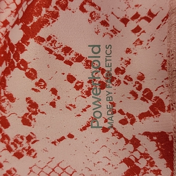 Fabletics pink snakeskin leggings size small NWOT - Picture 5 of 10